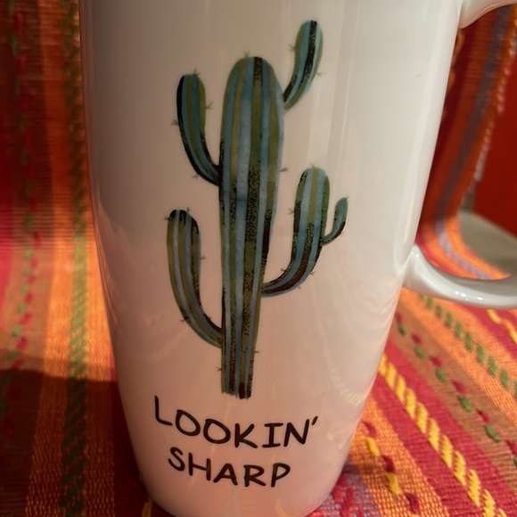 “Looking Sharp” cactus travel mug w/lid (16 oz) - Picture 4 of 5